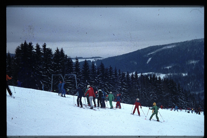 04.Engelmar dec 1977 Brigitte,Marion,Peter.JPG